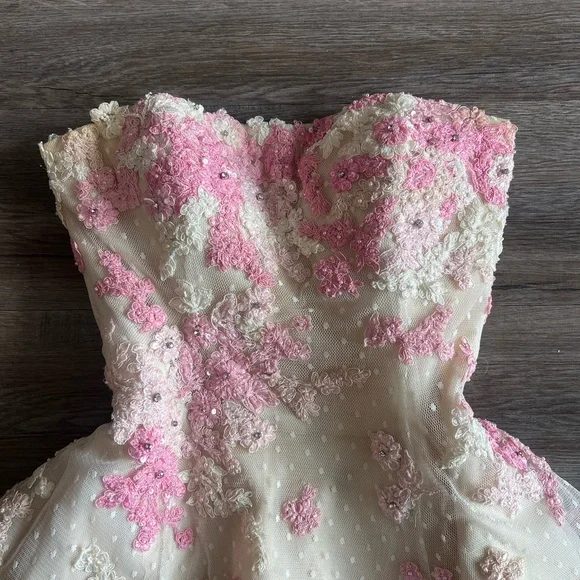 Sherri Hill Pink and Cream Floral Embroidered Lace Embellished Dress - Picture 4 of 16